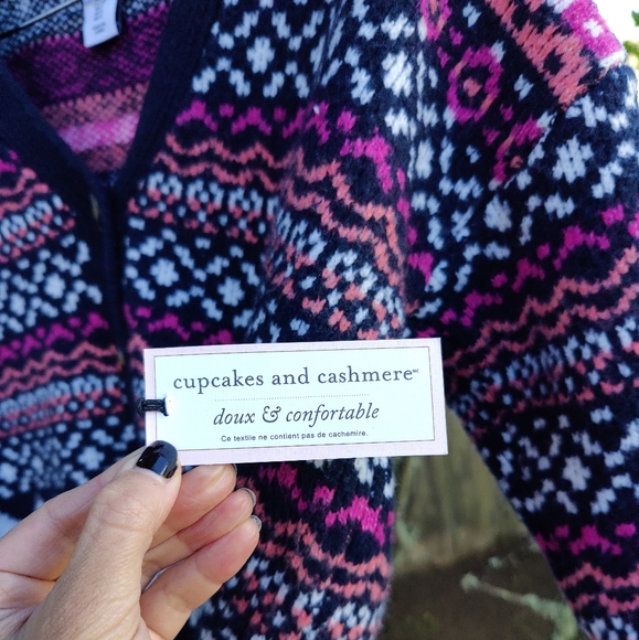 💗 cupcakes and cashmere ❄️ sweater and beanie set | S 💗 - Picture 7 of 8
